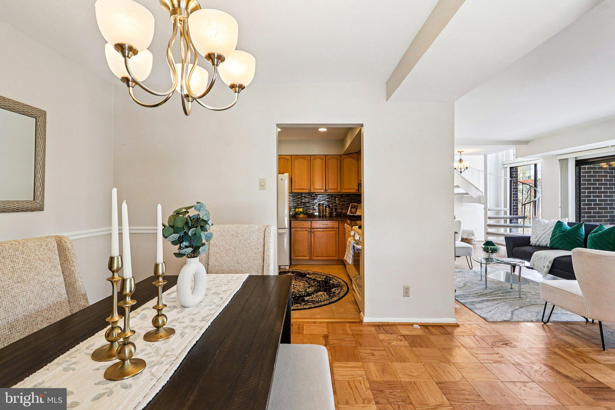 AMERICANA FINMARK - Residential