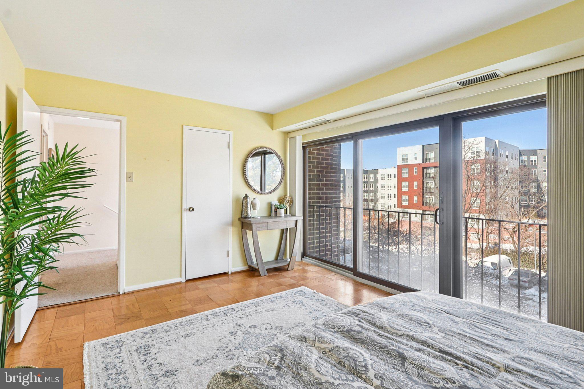 AMERICANA FINMARK - Residential