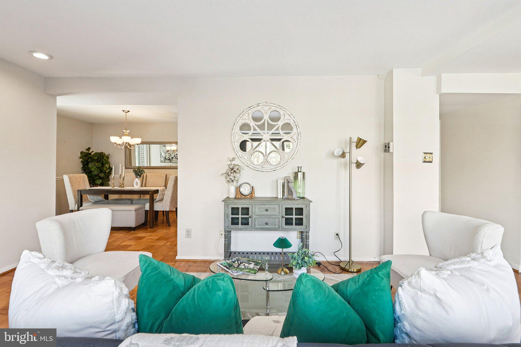 AMERICANA FINMARK - Residential