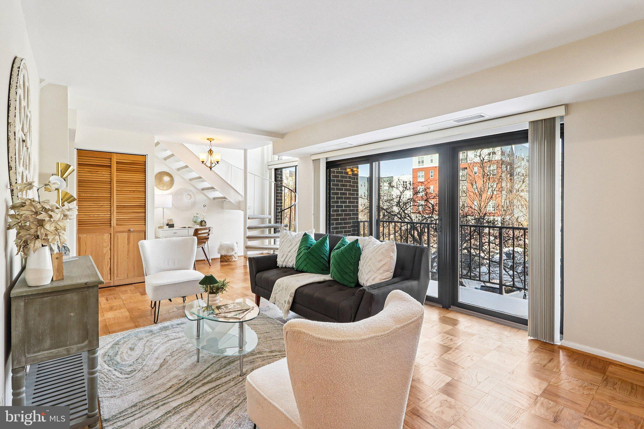 AMERICANA FINMARK - Residential