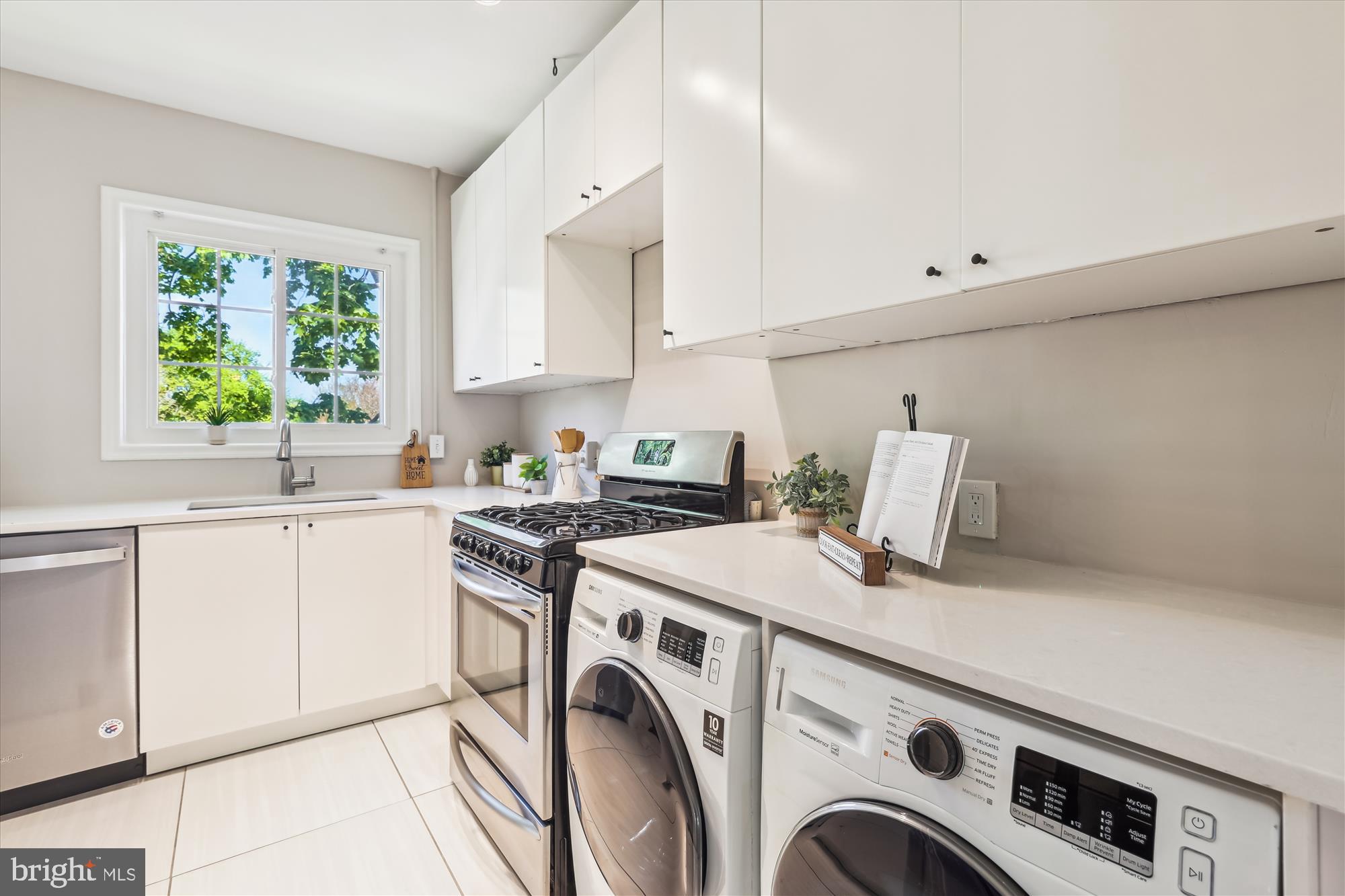 PARK  FAIRFAX - Residential