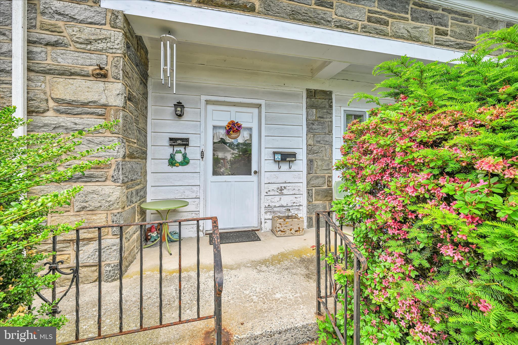HAMPDEN HEIGHTS - Commercial Sale