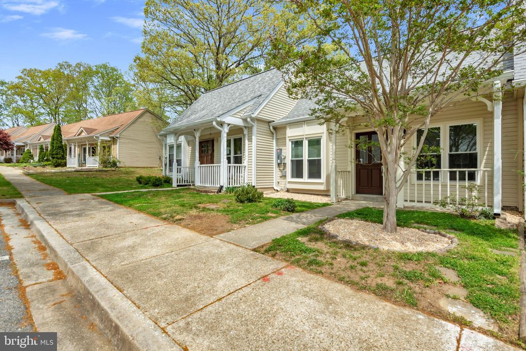 Photo of 928 Riversedge Circle, ANNAPOLIS, MD 21401 (MLS # MDAA2141910)