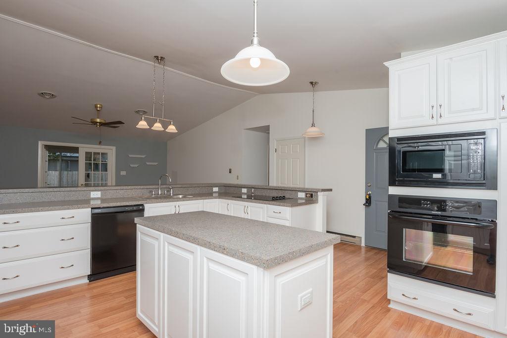 SCHUMAKER GLEN - Residential