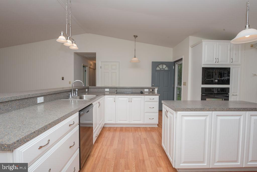 SCHUMAKER GLEN - Residential