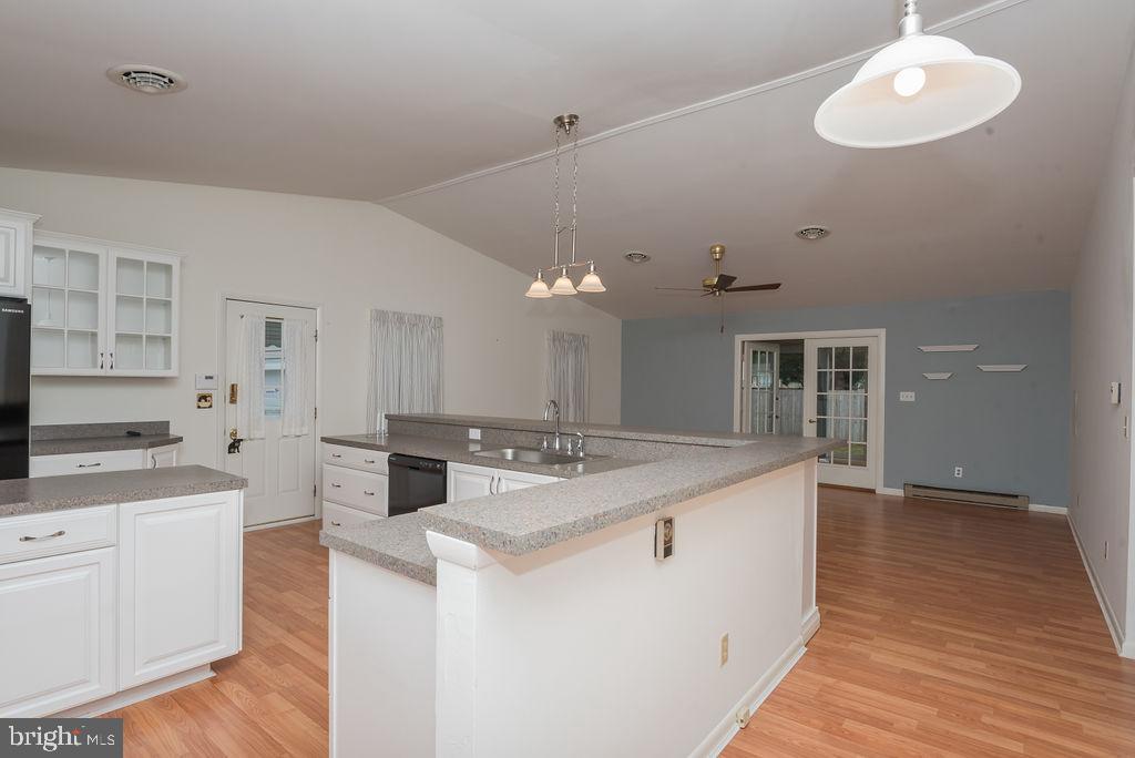 SCHUMAKER GLEN - Residential