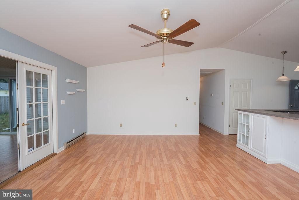 SCHUMAKER GLEN - Residential