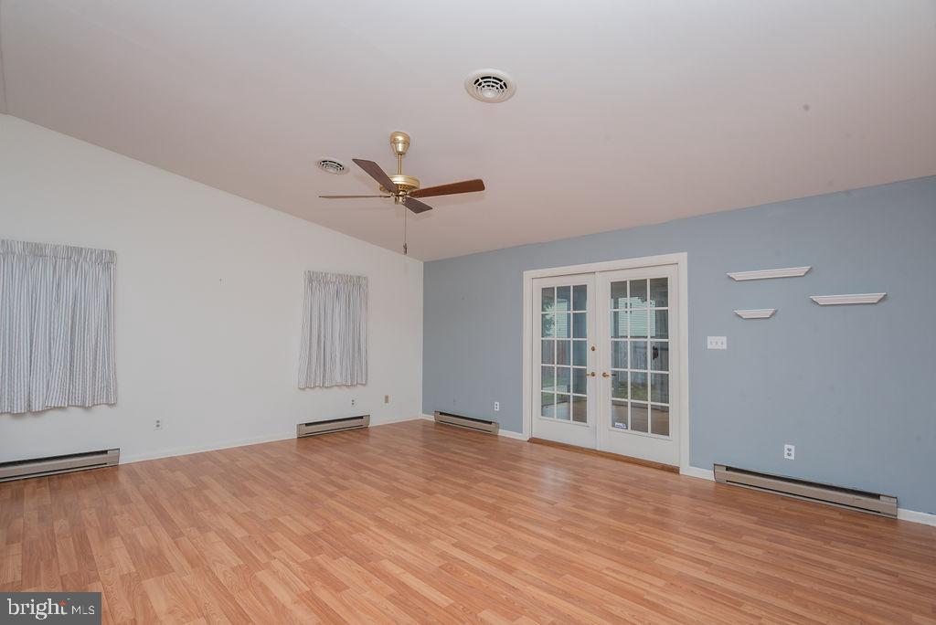 SCHUMAKER GLEN - Residential