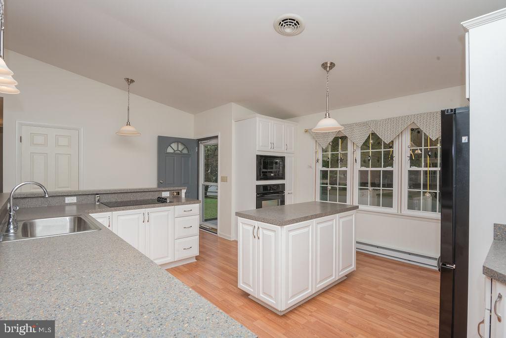 SCHUMAKER GLEN - Residential