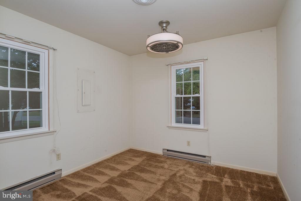 SCHUMAKER GLEN - Residential