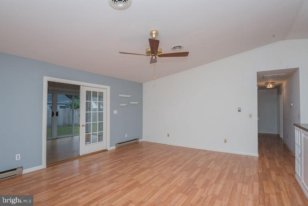 SCHUMAKER GLEN - Residential