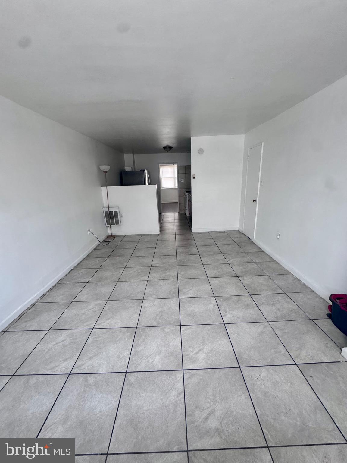 PHILADELPHIA (NORTHEAST) - Residential Lease