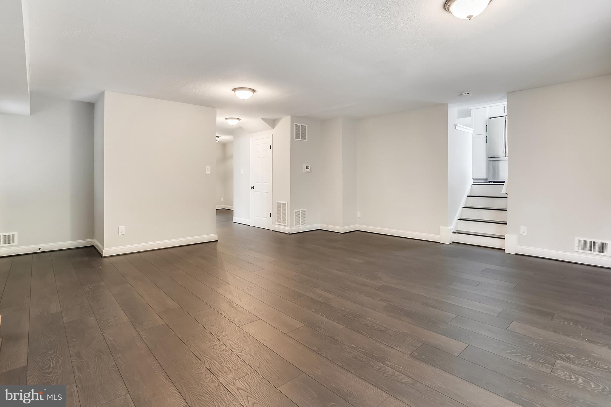 WOODLEY GARDENS - Residential