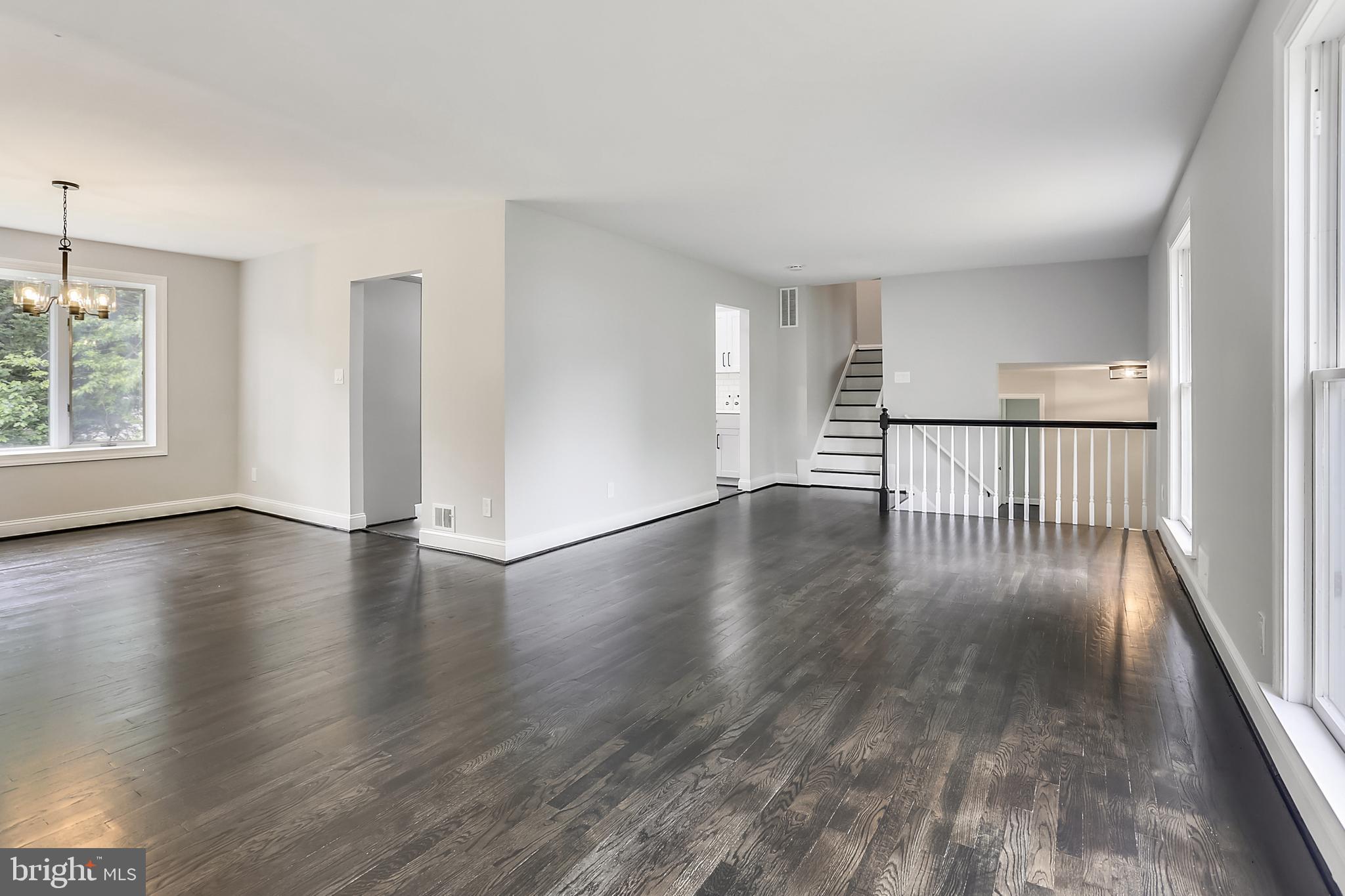 WOODLEY GARDENS - Residential