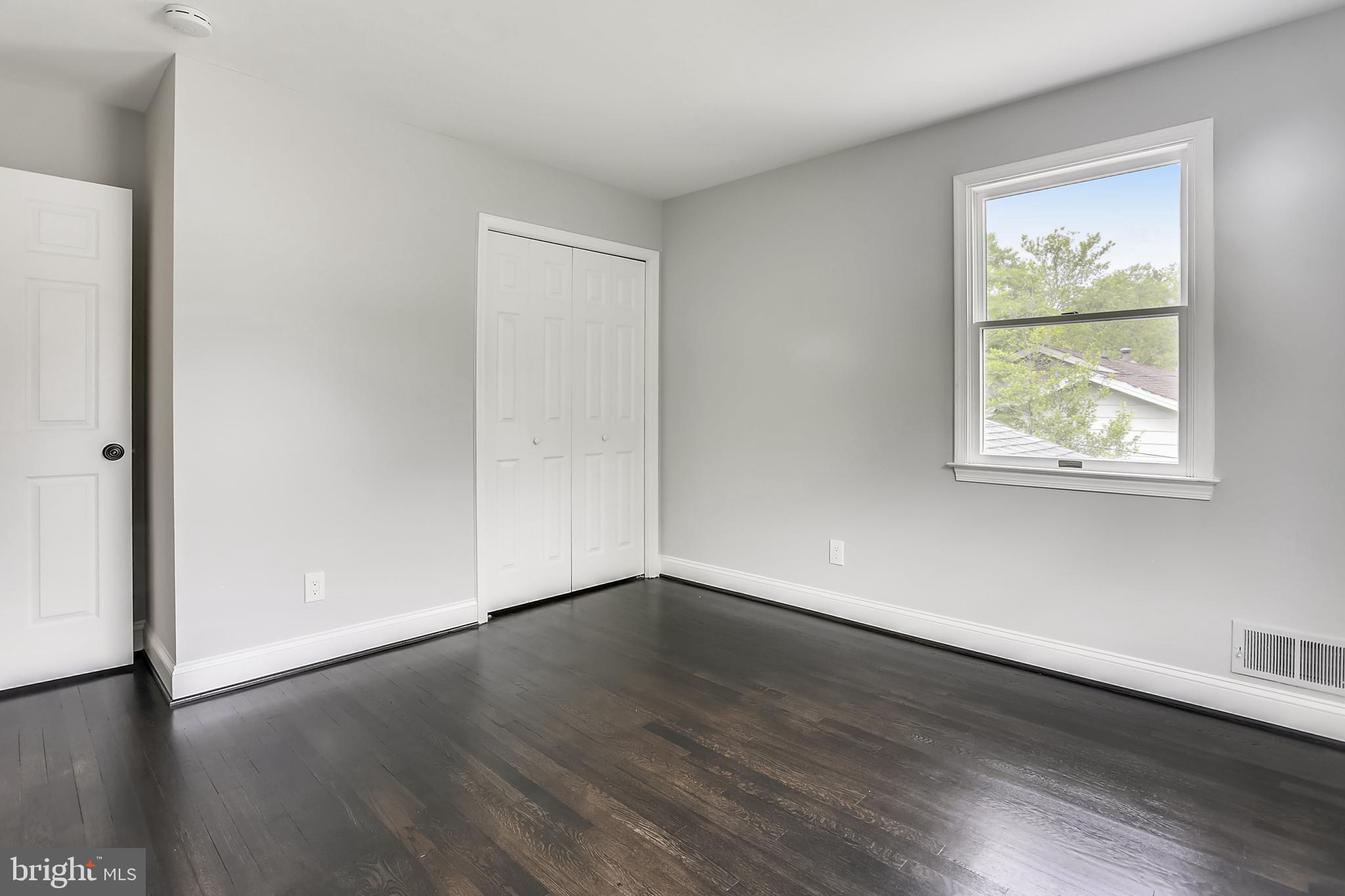 WOODLEY GARDENS - Residential