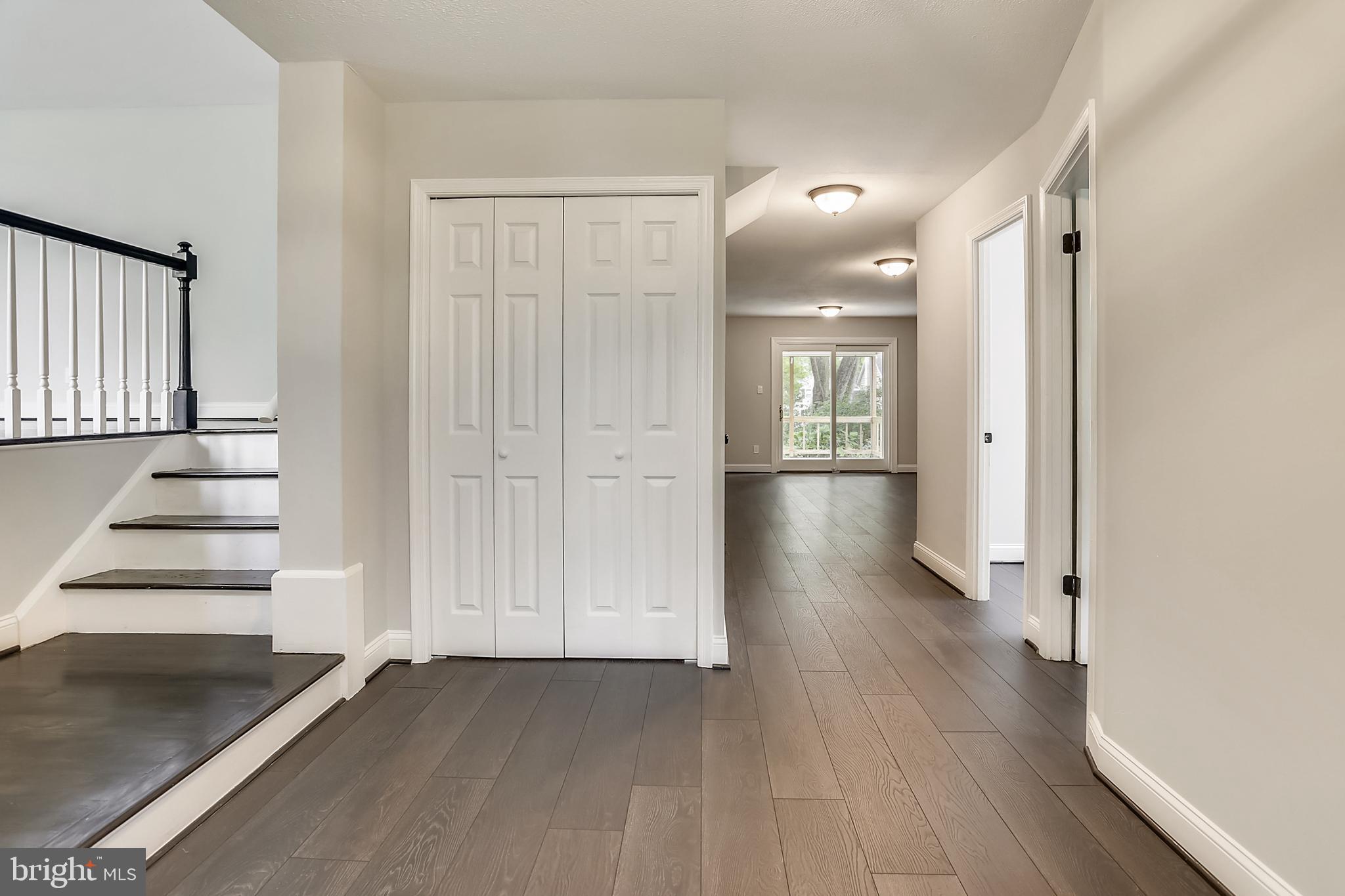 WOODLEY GARDENS - Residential