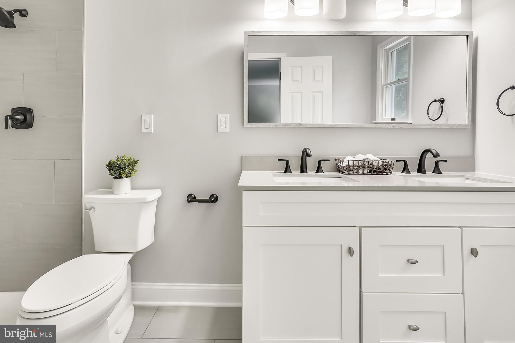 WOODLEY GARDENS - Residential