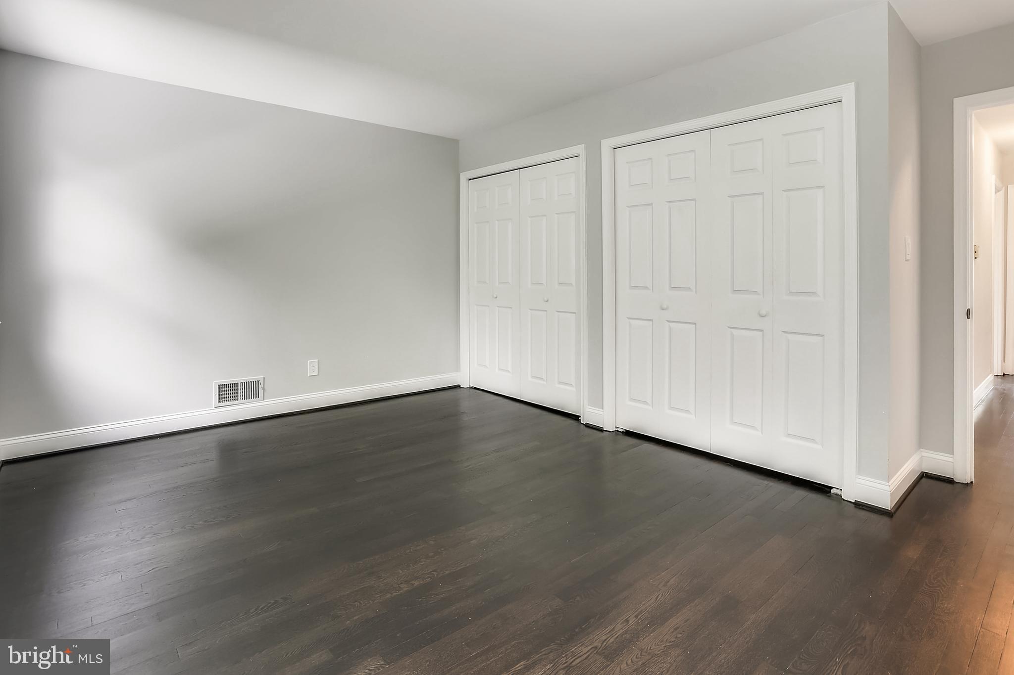 WOODLEY GARDENS - Residential