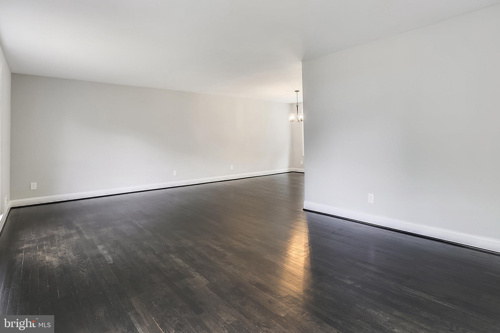 WOODLEY GARDENS - Residential