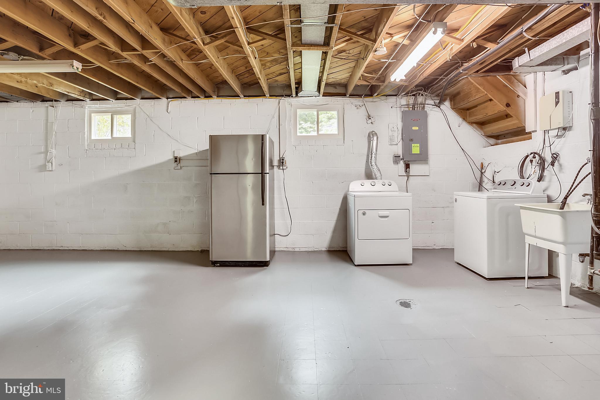 WOODLEY GARDENS - Residential