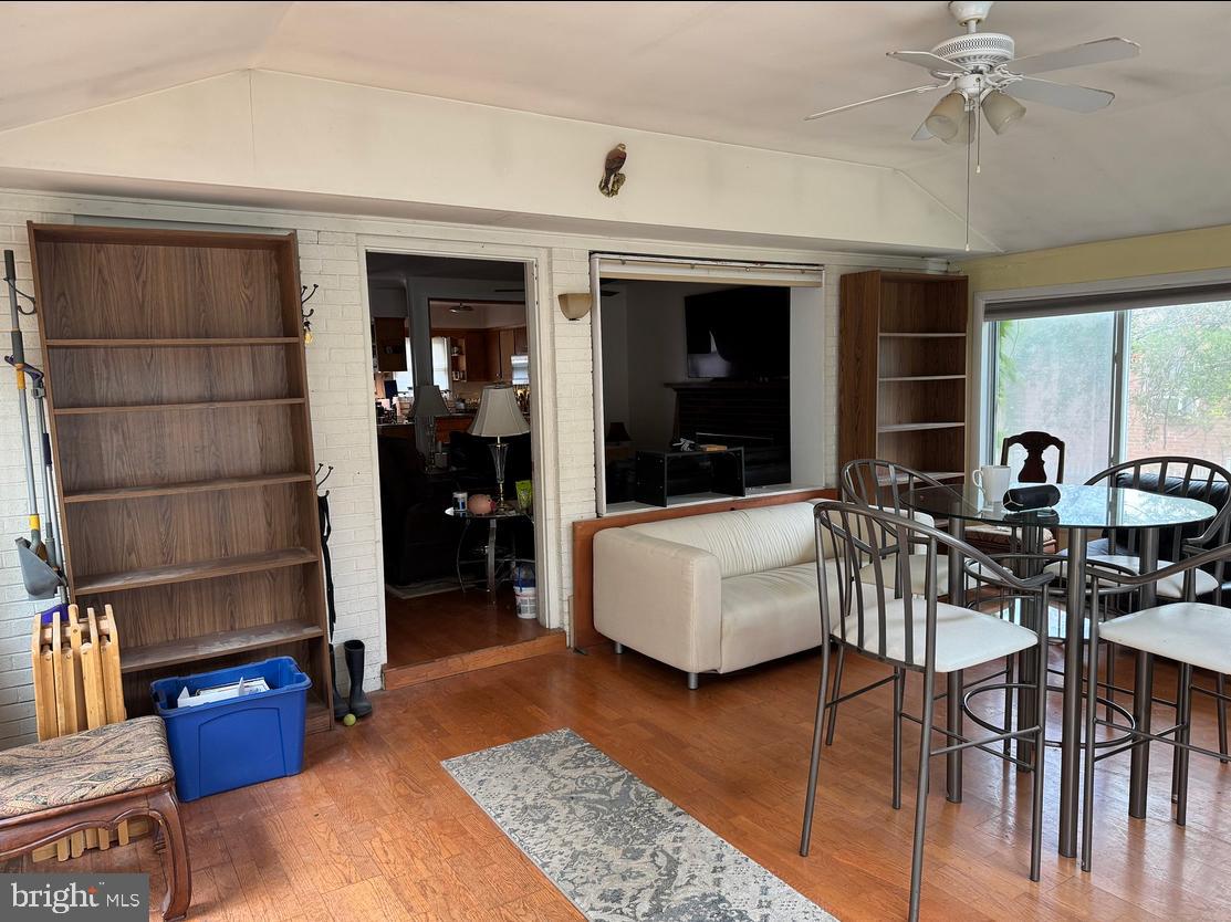 PROSPECT HILLS - Residential