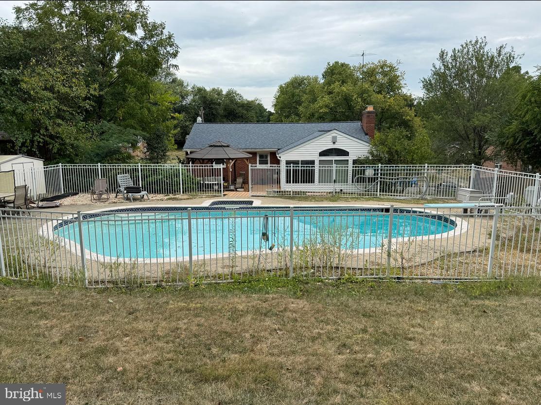 109 BELMONT DRIVE SW