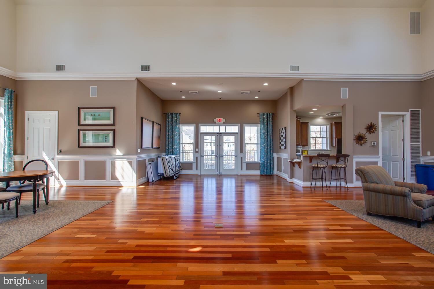 STEEPLECHASE - Residential