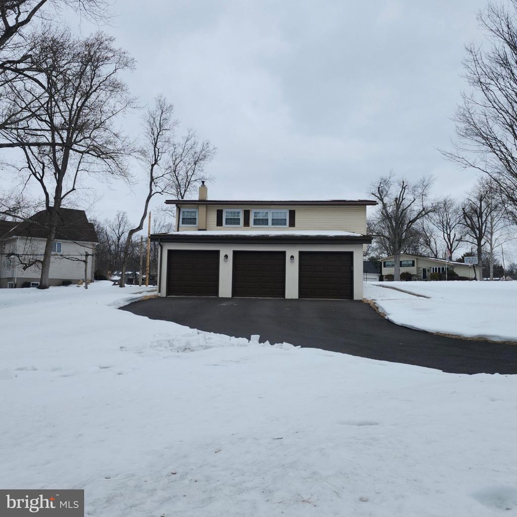 Photo of 84 Upland Drive, SOUTHAMPTON, PA 18966 (MLS # PABU2114190)