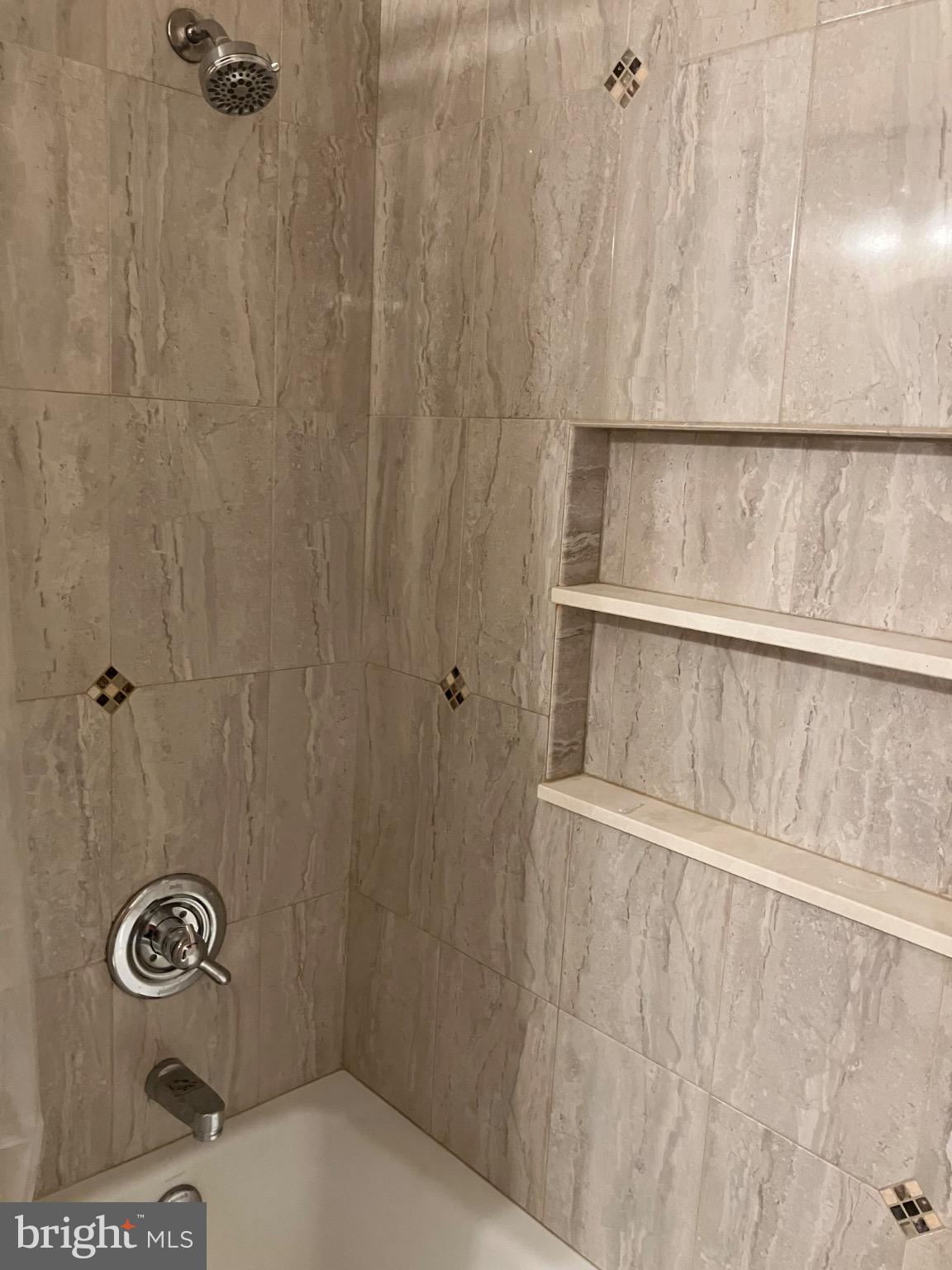 ORCHARD HILL - Residential