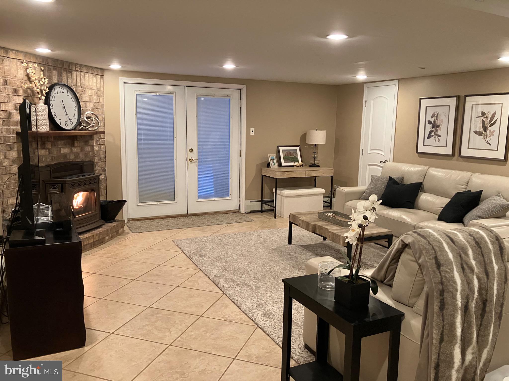 ORCHARD HILL - Residential