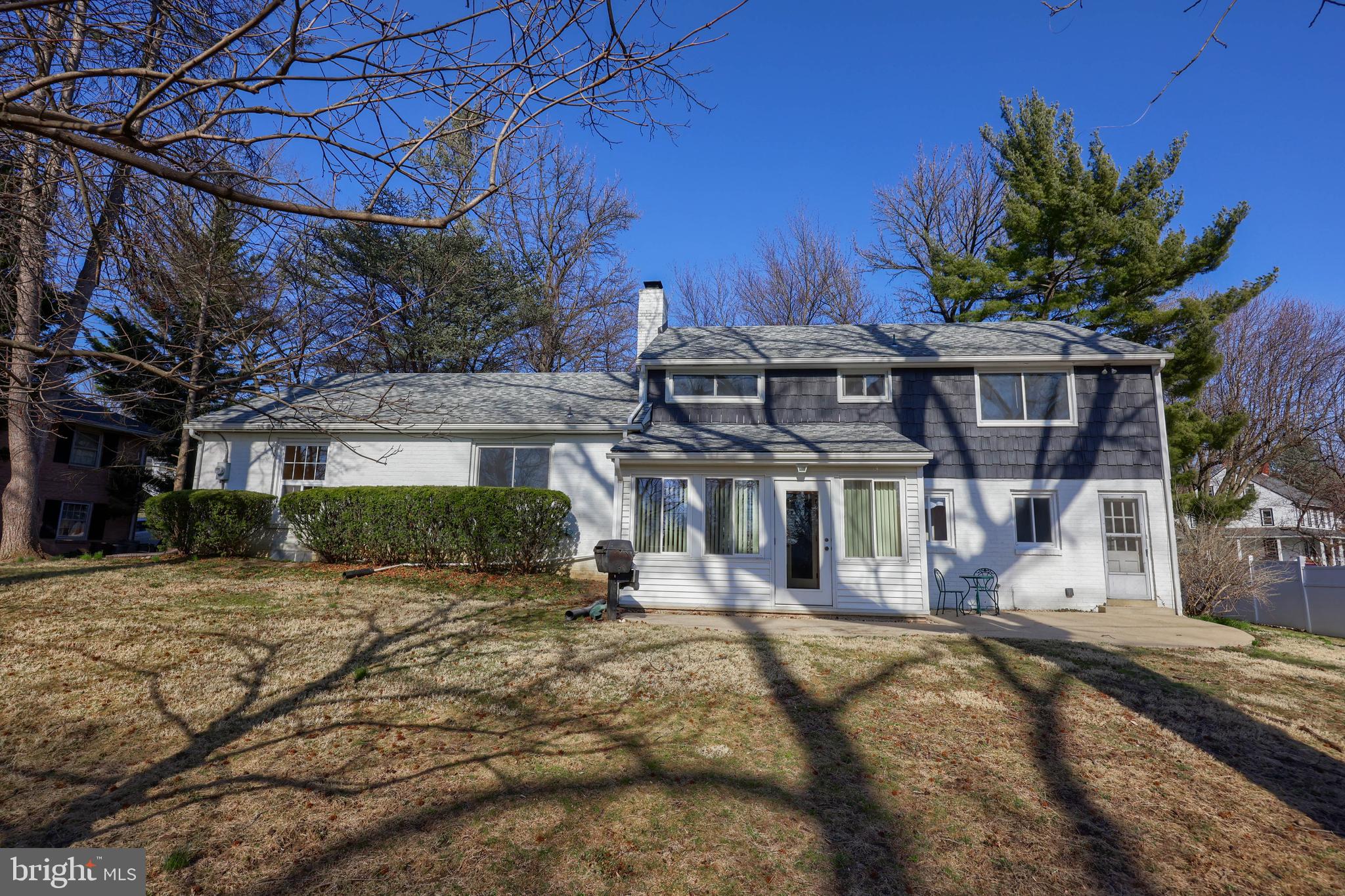 SCHOOL LANE HILLS - Residential