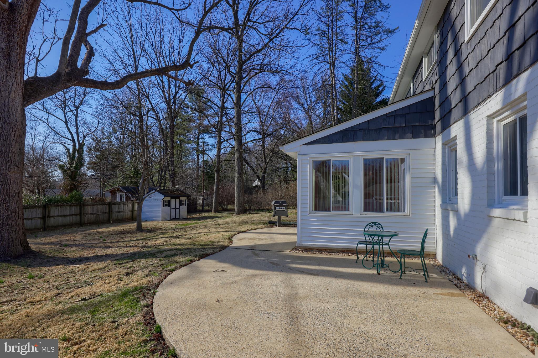 SCHOOL LANE HILLS - Residential