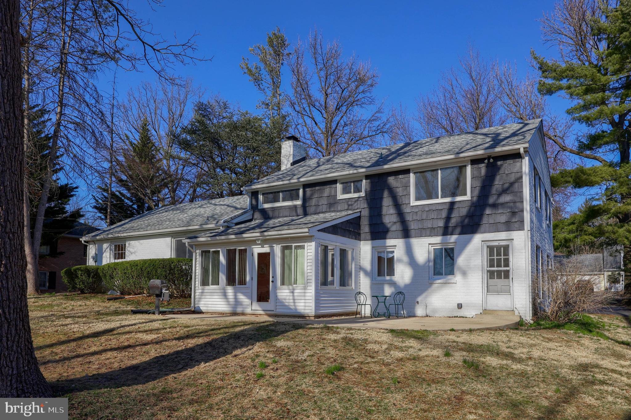 SCHOOL LANE HILLS - Residential