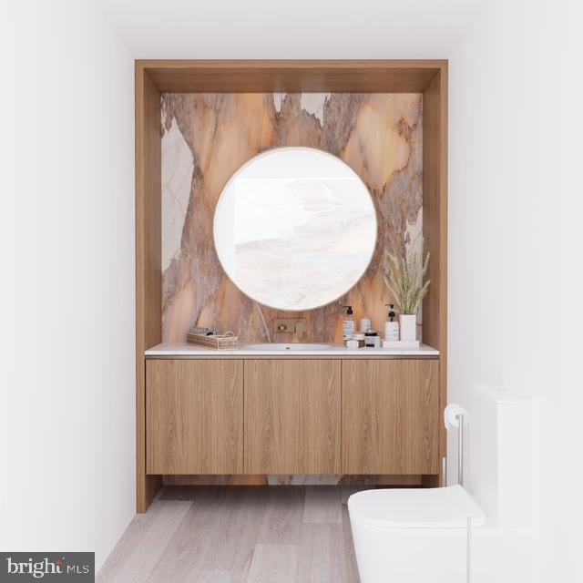 VIENNA WOODS - Residential