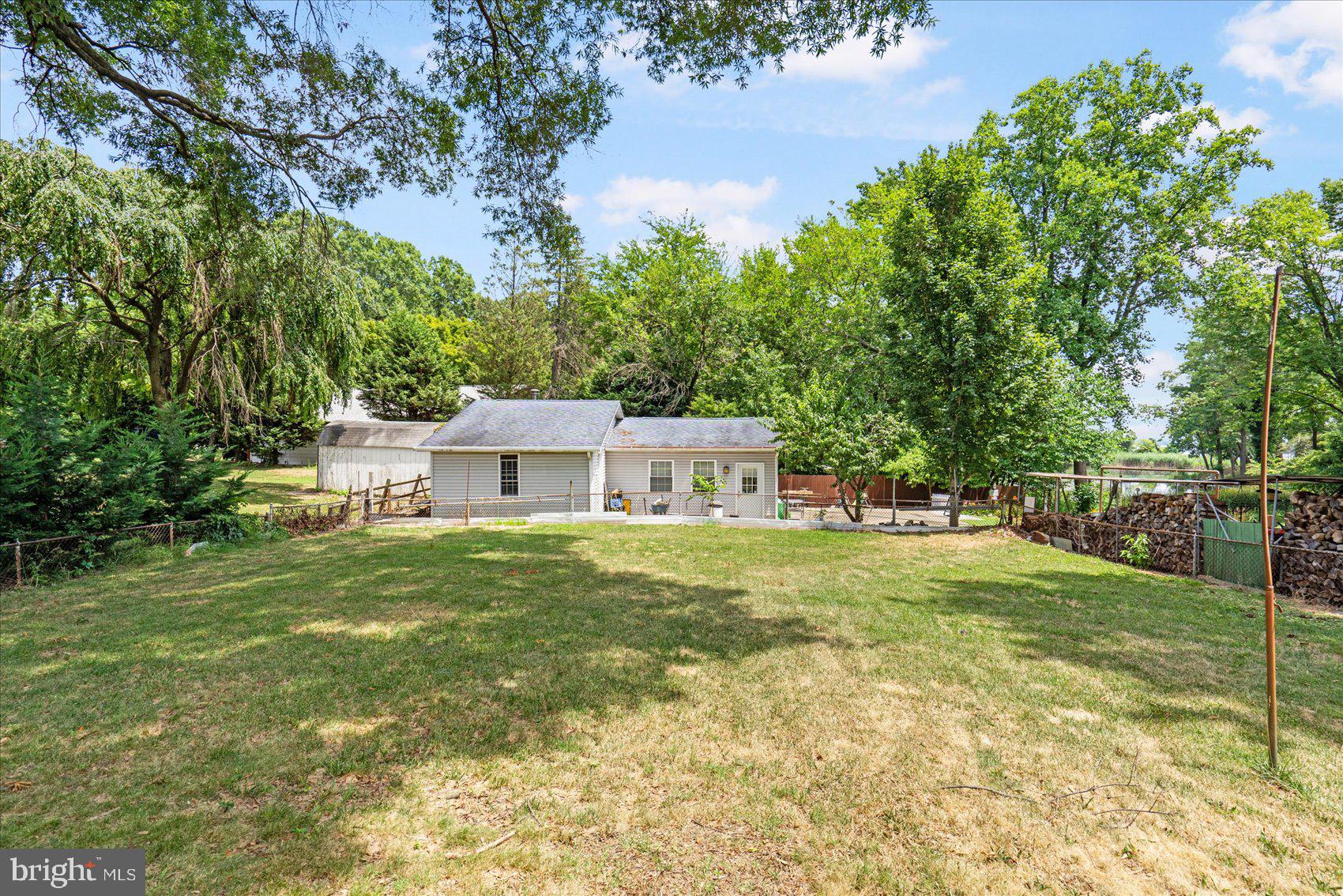 ESSEX - Residential Lease