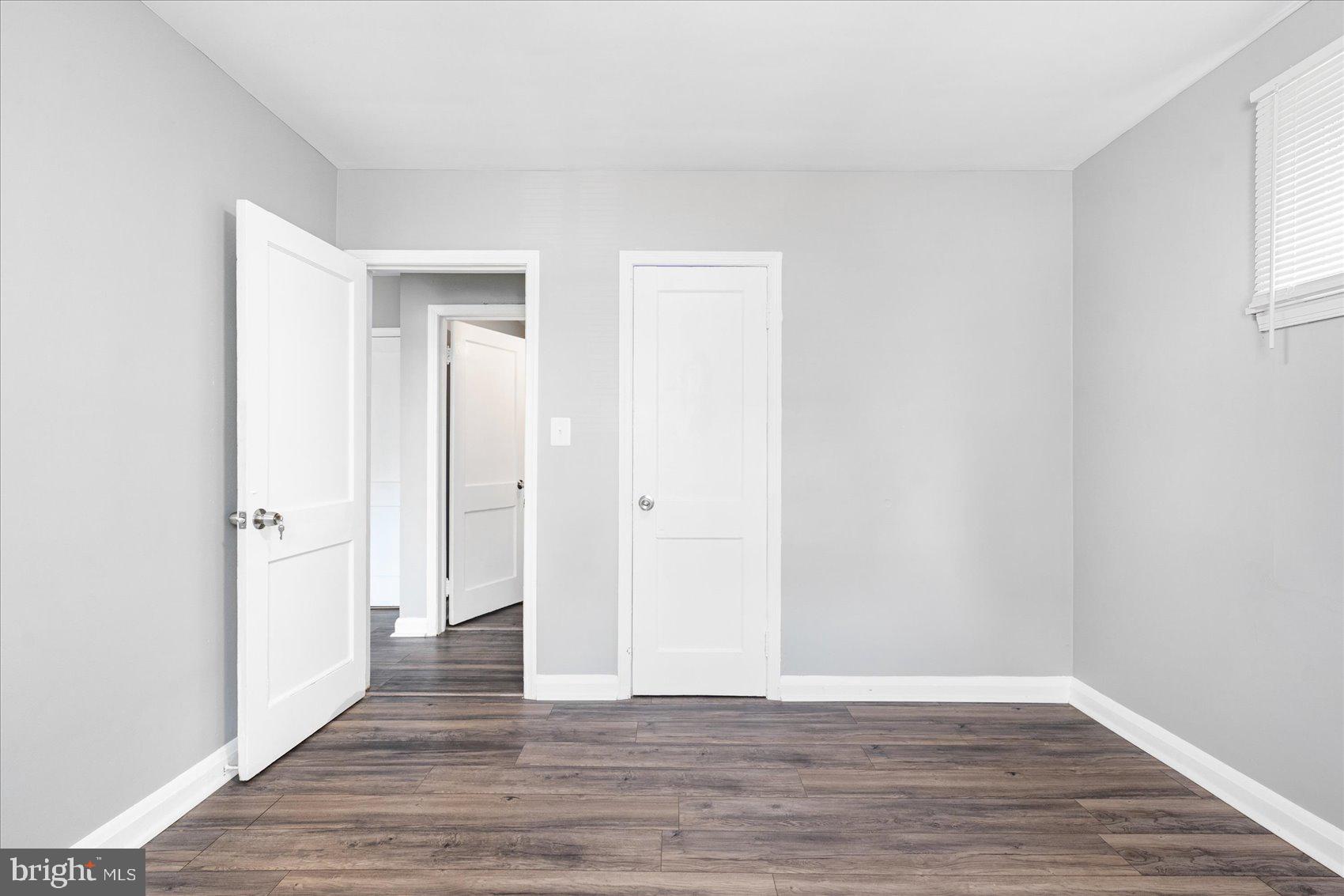 ESSEX - Residential Lease