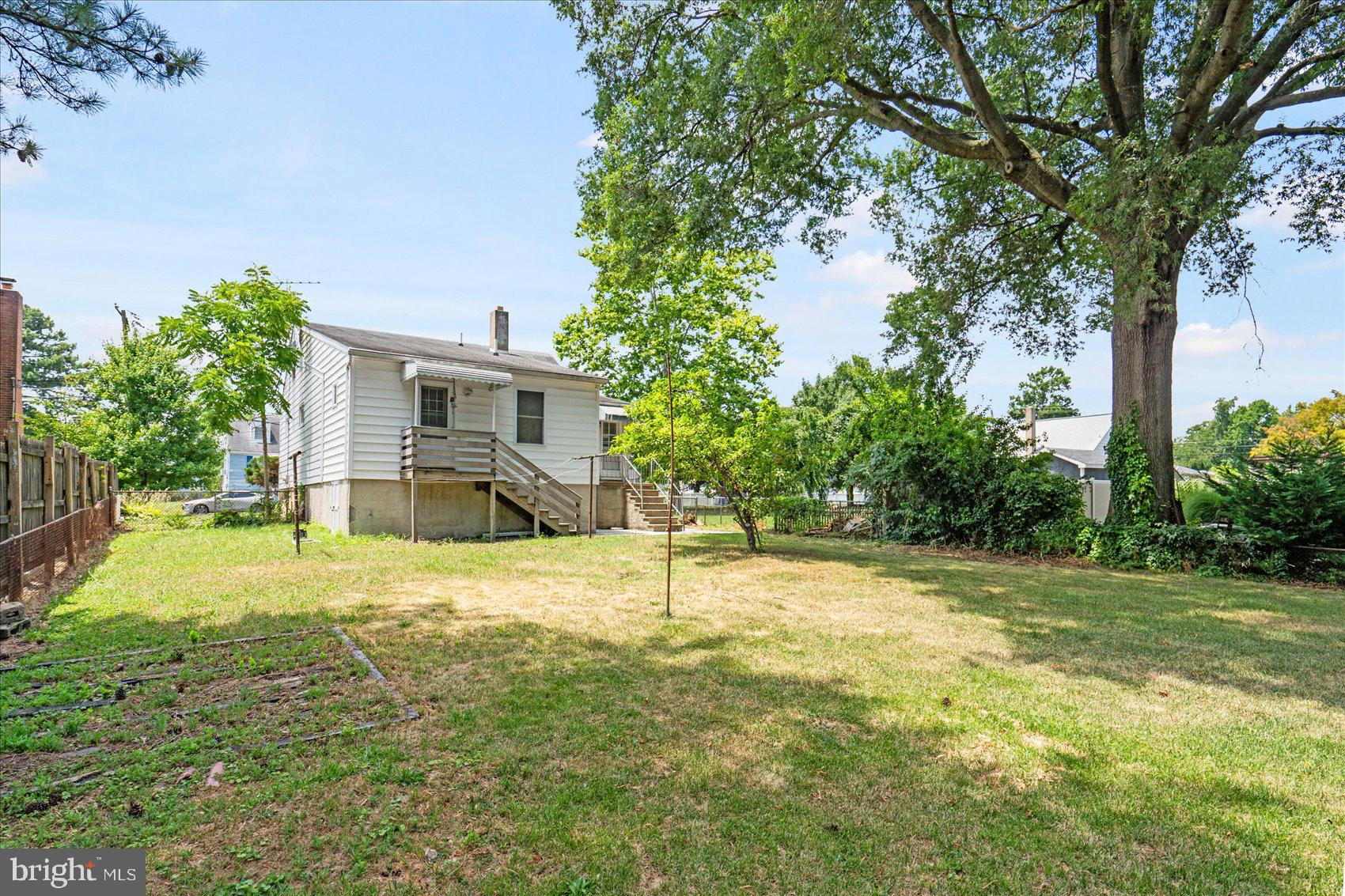 ESSEX - Residential Lease