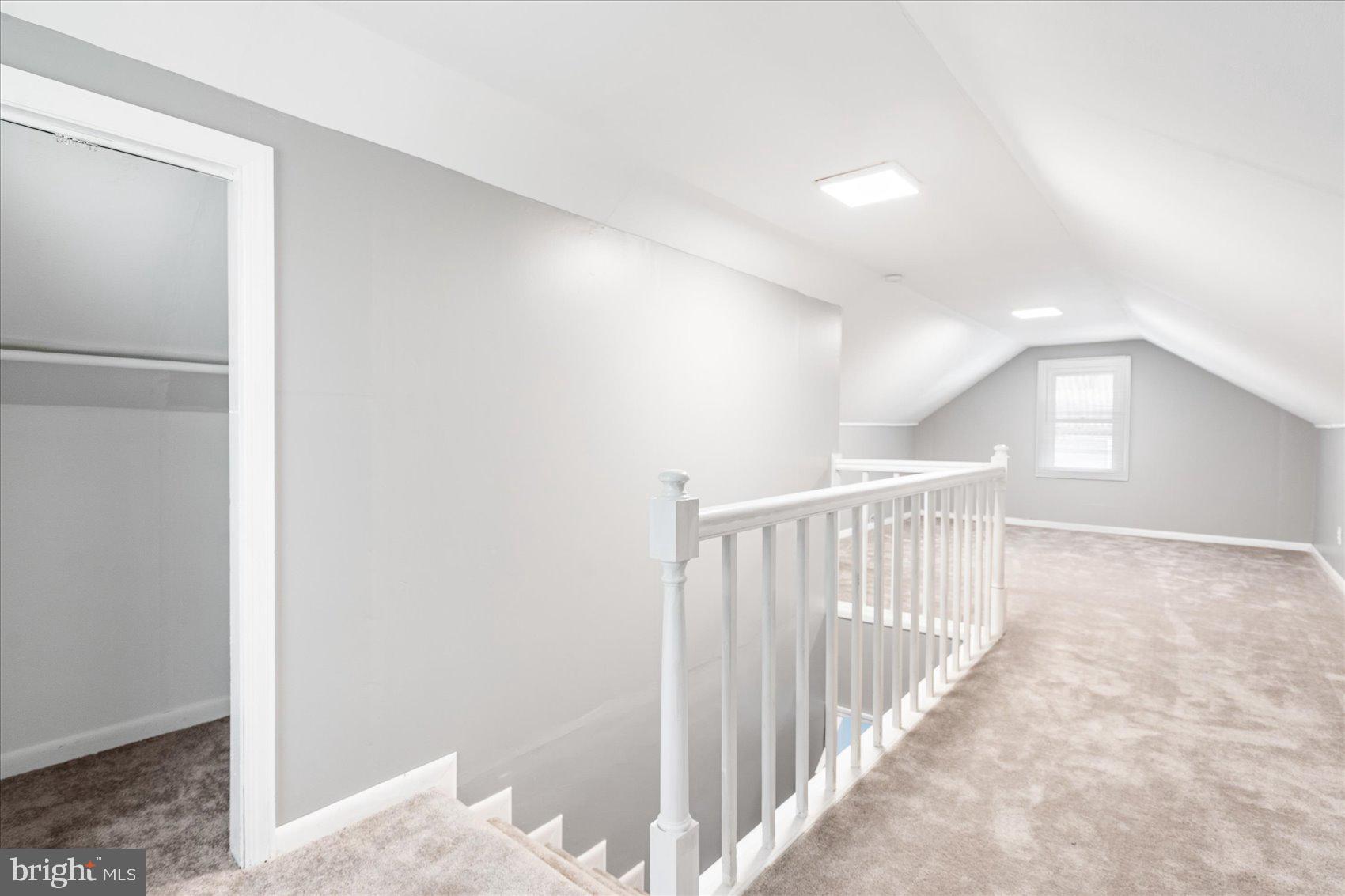 ESSEX - Residential Lease