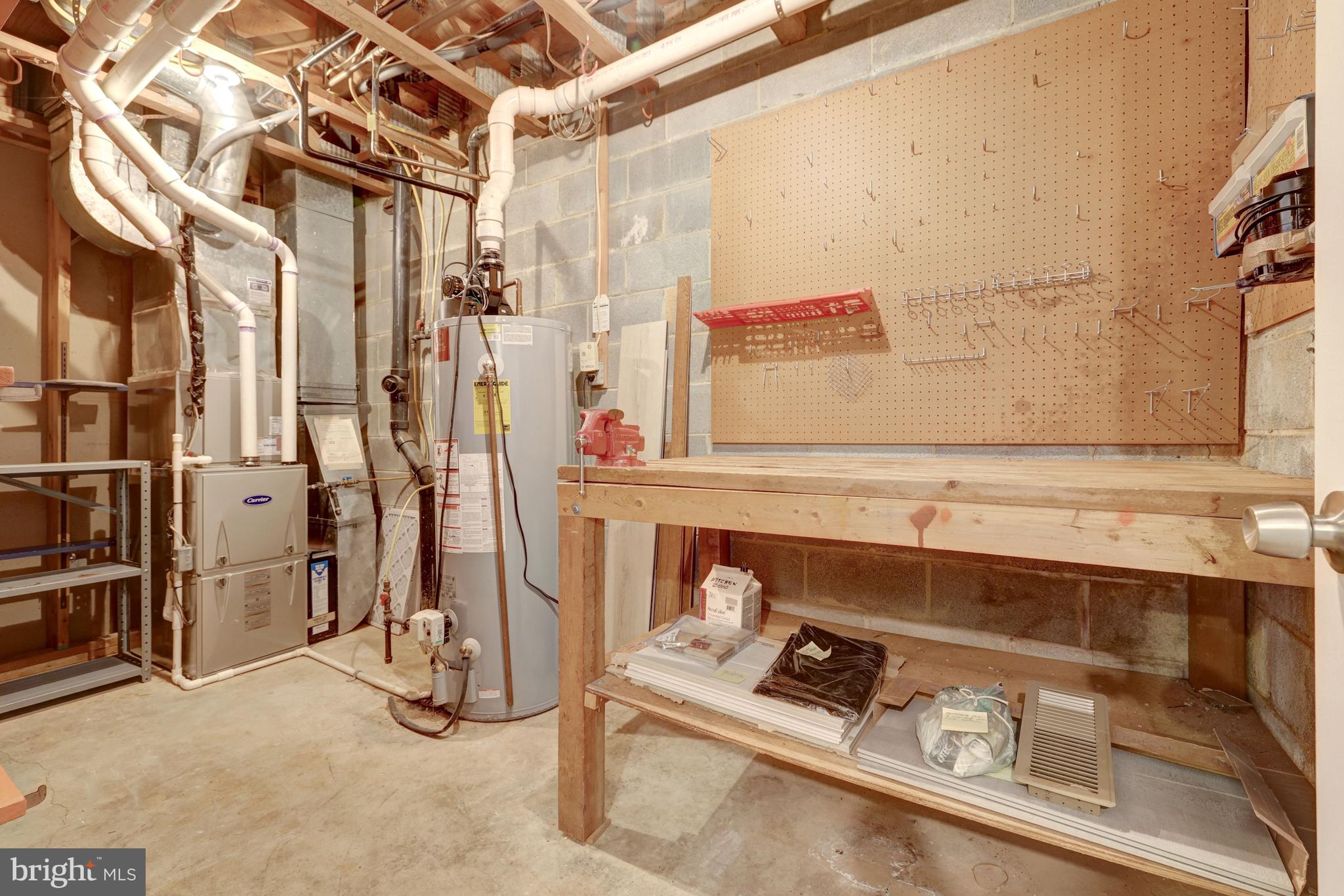 GOLF COURSE VIEW - Residential