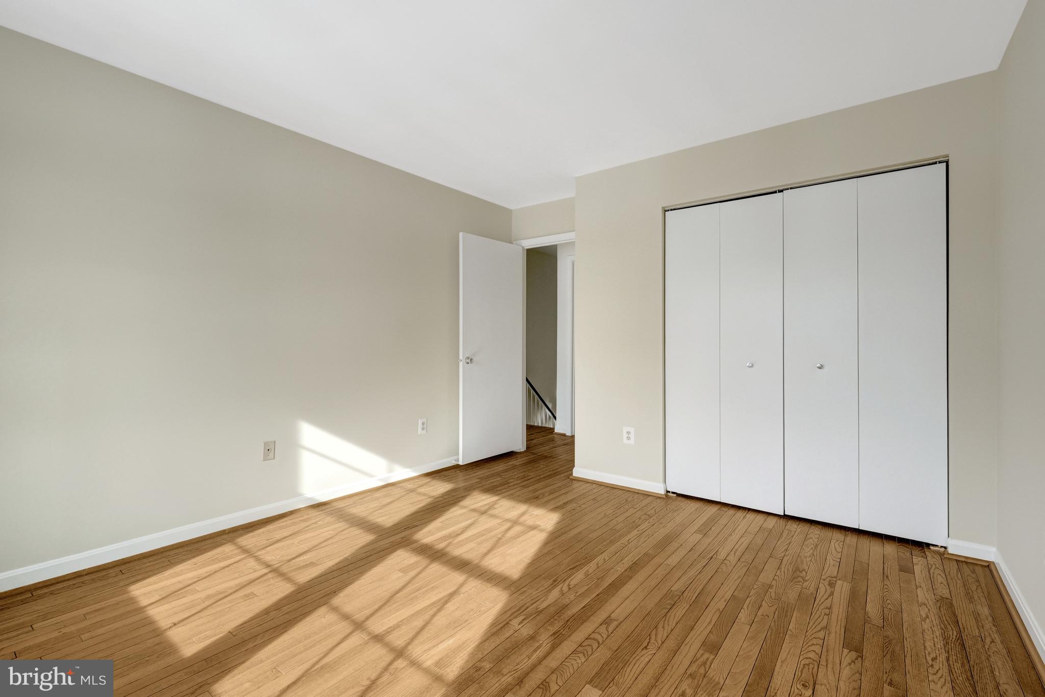 GOLF COURSE VIEW - Residential