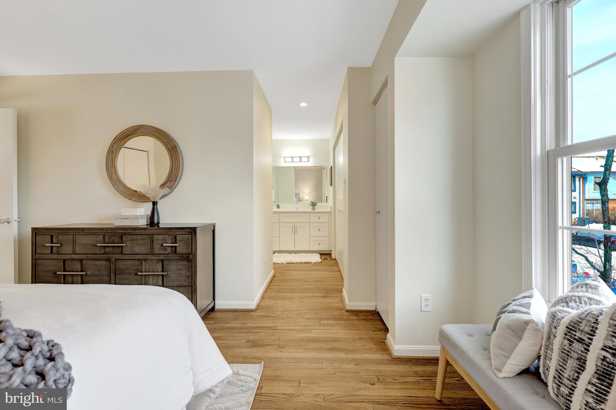 GOLF COURSE VIEW - Residential