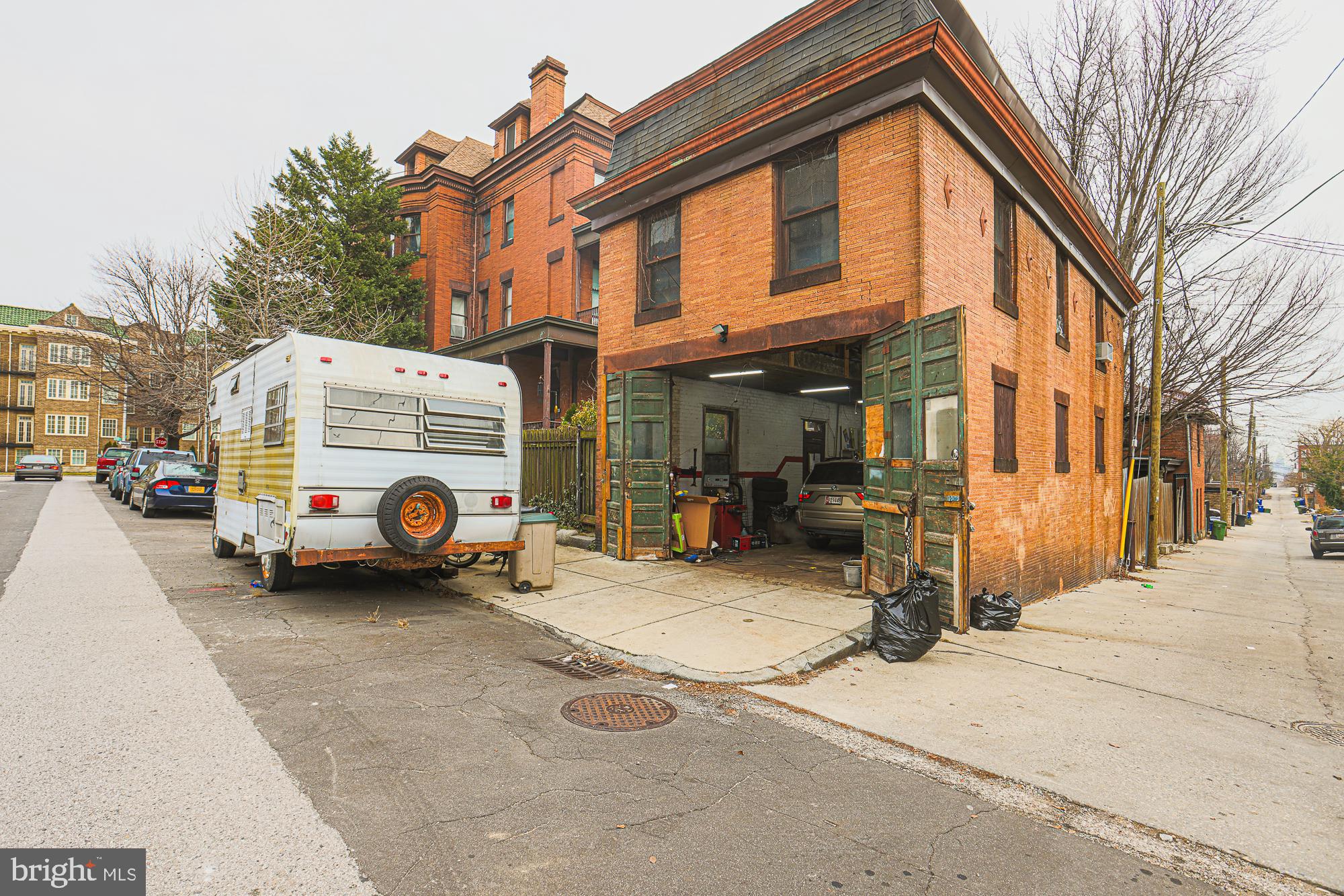 RESERVOIR HILL - Residential