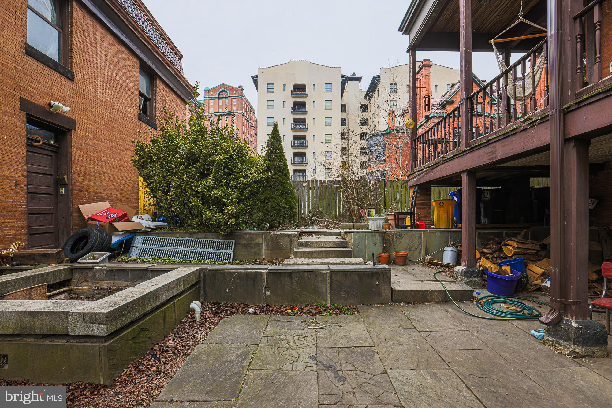 RESERVOIR HILL - Residential