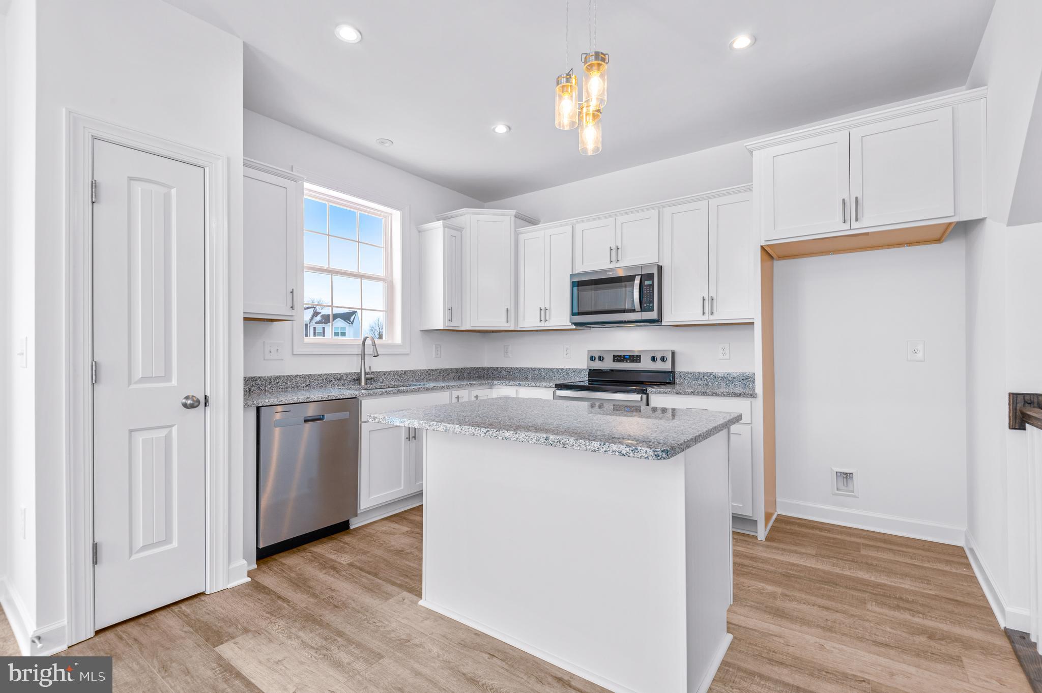 HUDSON RIDGE - Residential