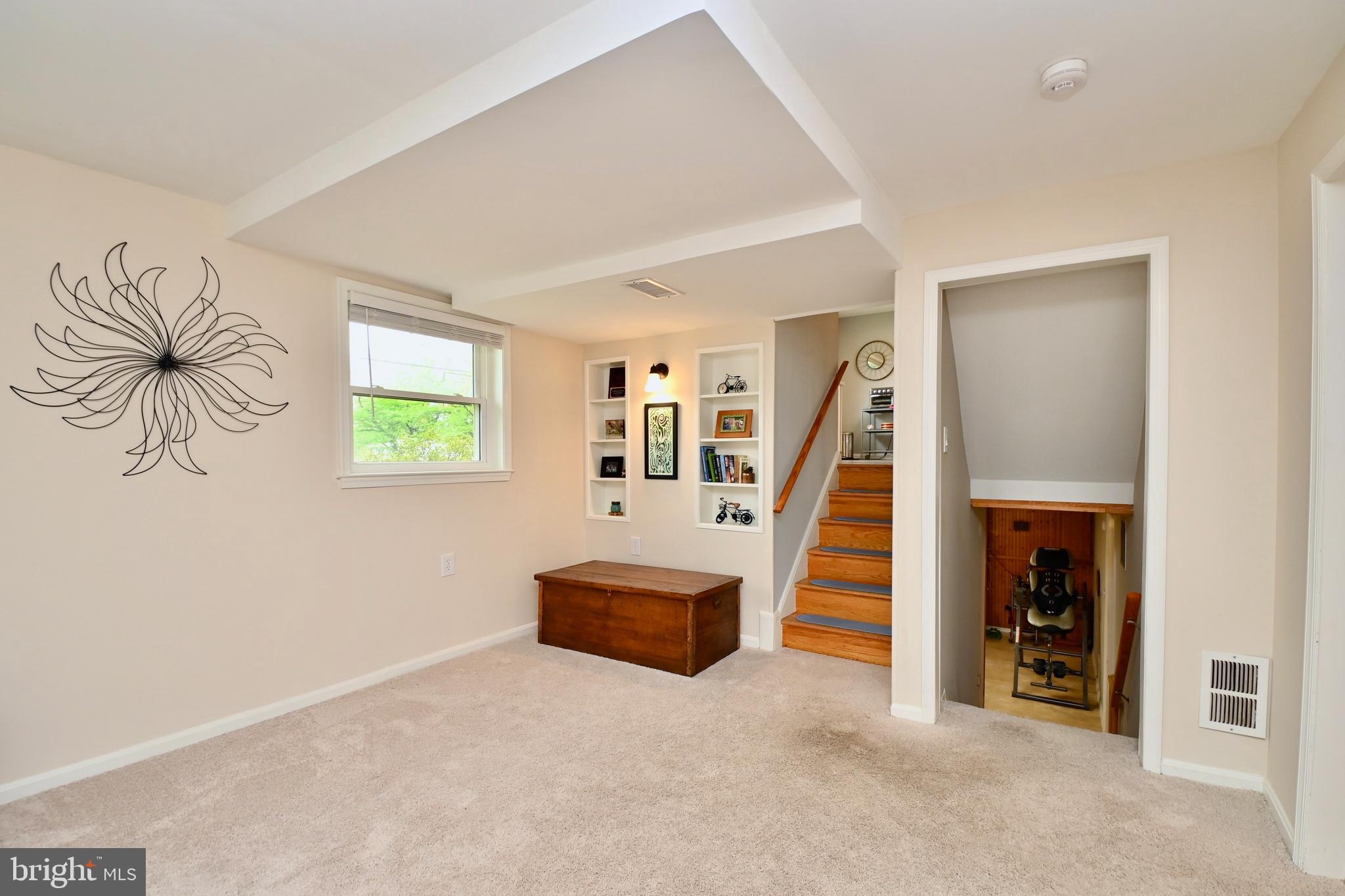 BEL PRE WOODS - Residential