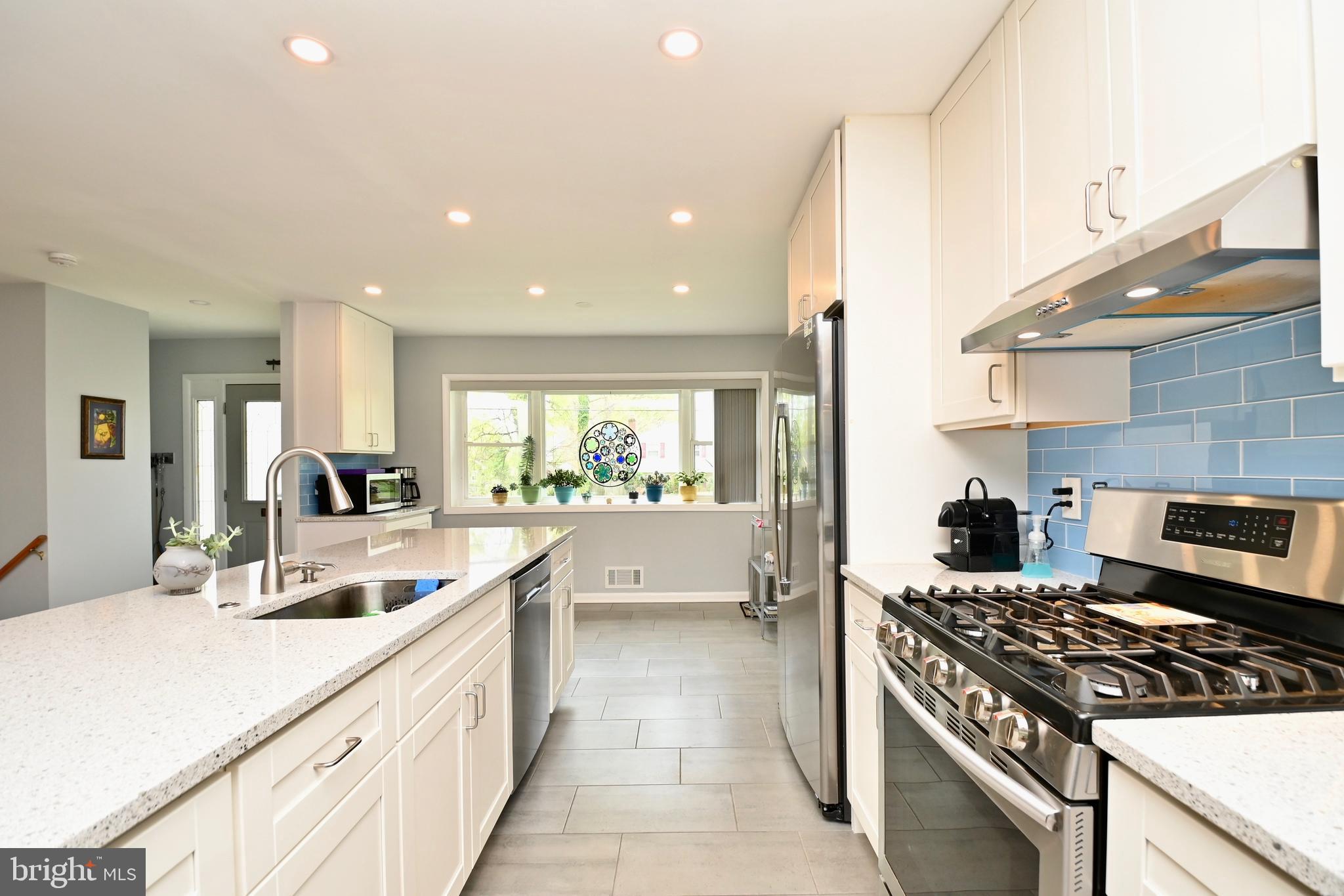 BEL PRE WOODS - Residential