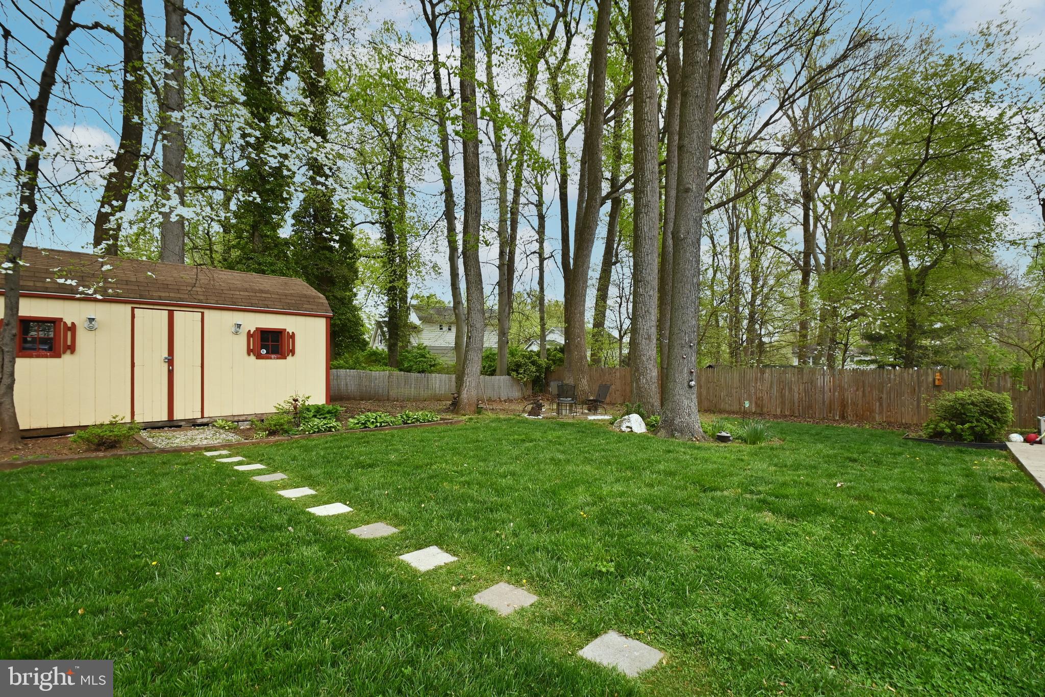 BEL PRE WOODS - Residential