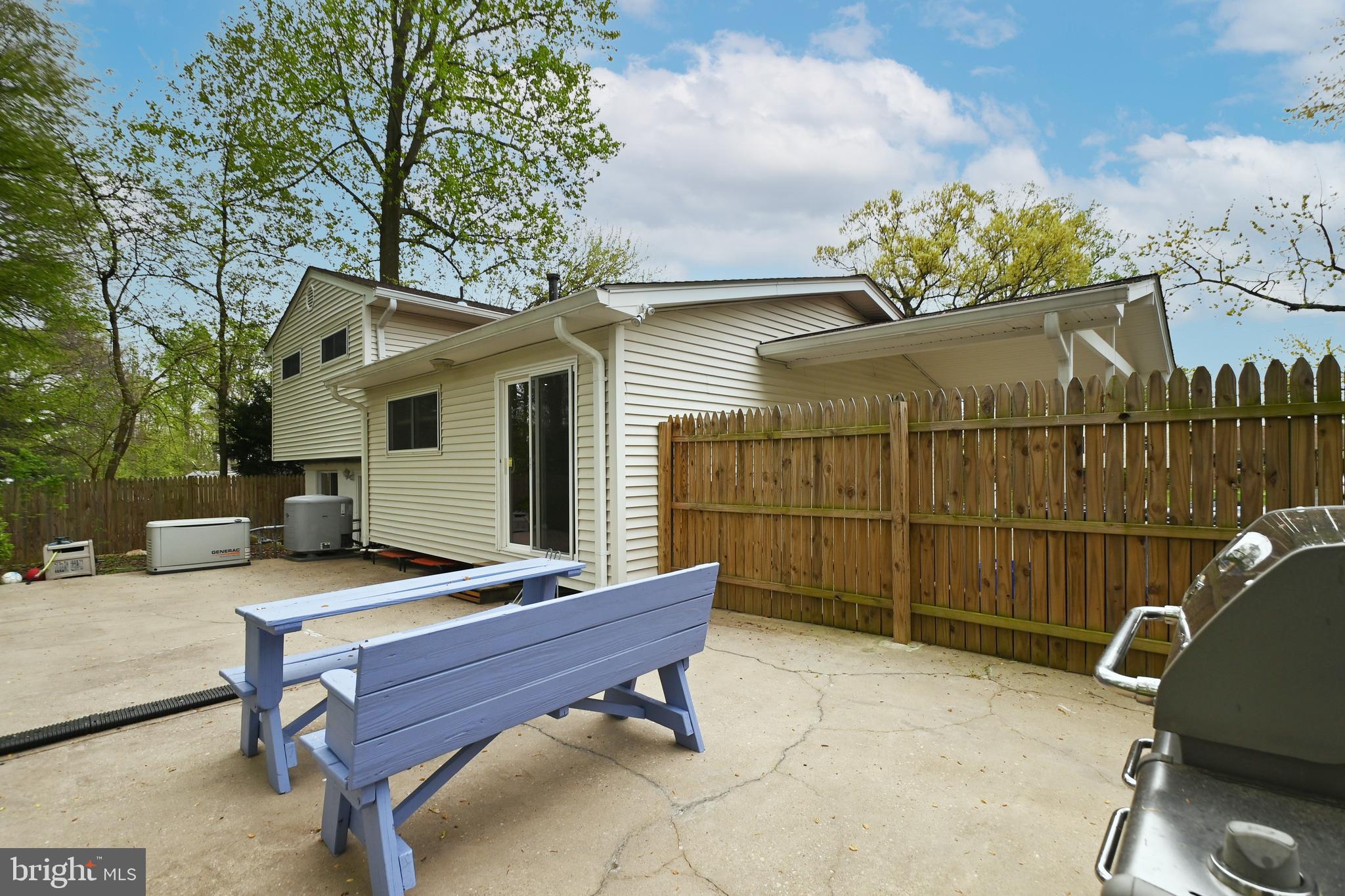 BEL PRE WOODS - Residential