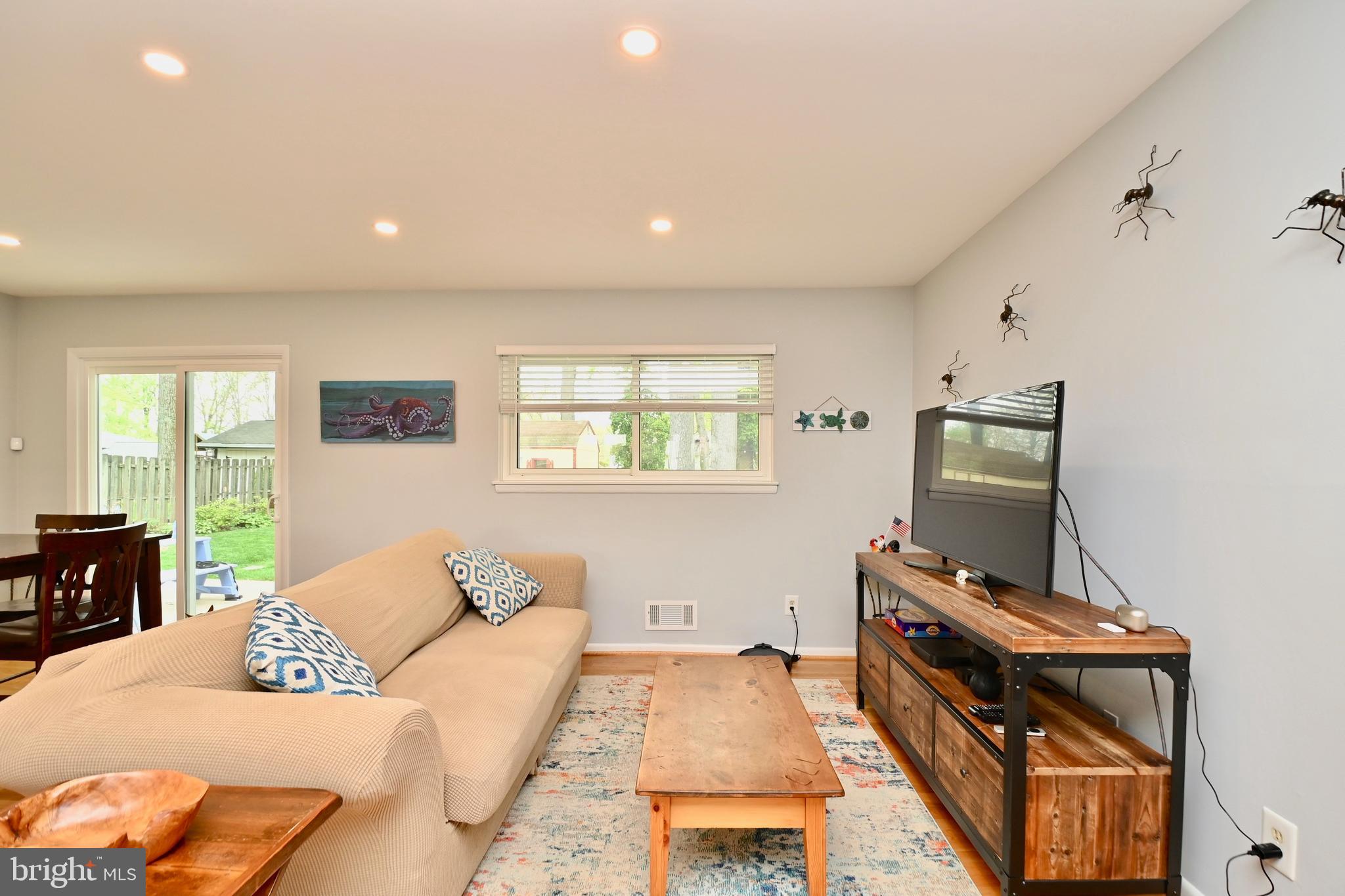 BEL PRE WOODS - Residential