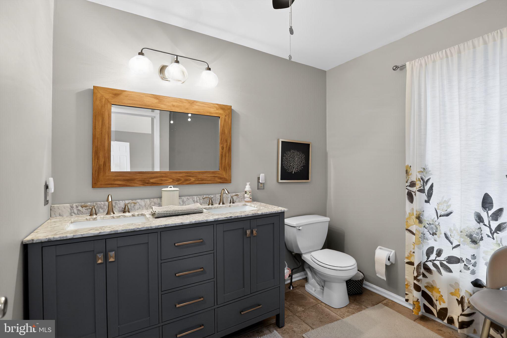 TWIN HILLS - Residential